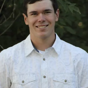 Headshot of Garrett Havelka