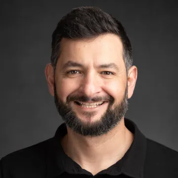 Headshot of Vinicius Marcilio da Silva