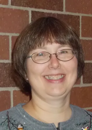 headshot of Laurie Geyer