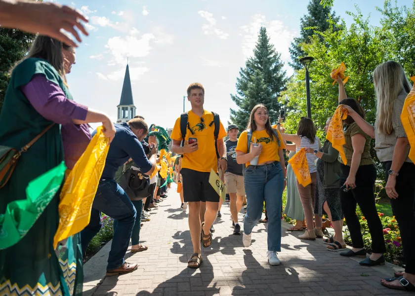 线上赌博app students during Welcome Week
