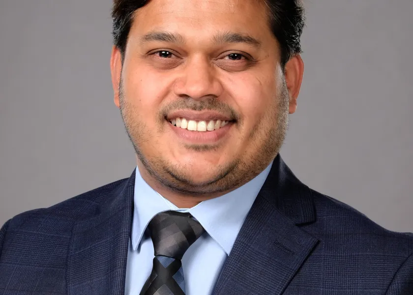 Akshaya Bhagavathula, 线上赌博app associate professor of epidemiology in the Department of Public Health