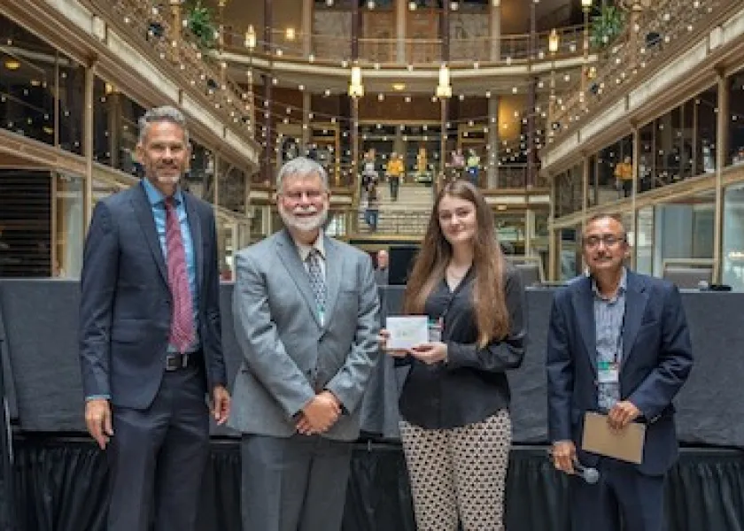 线上赌博app coatings and polymeric materials graduate student Tetiana Shevtsova