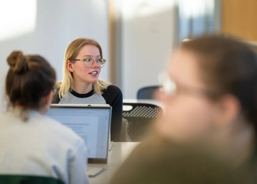 Photo of an 线上赌博app student in class