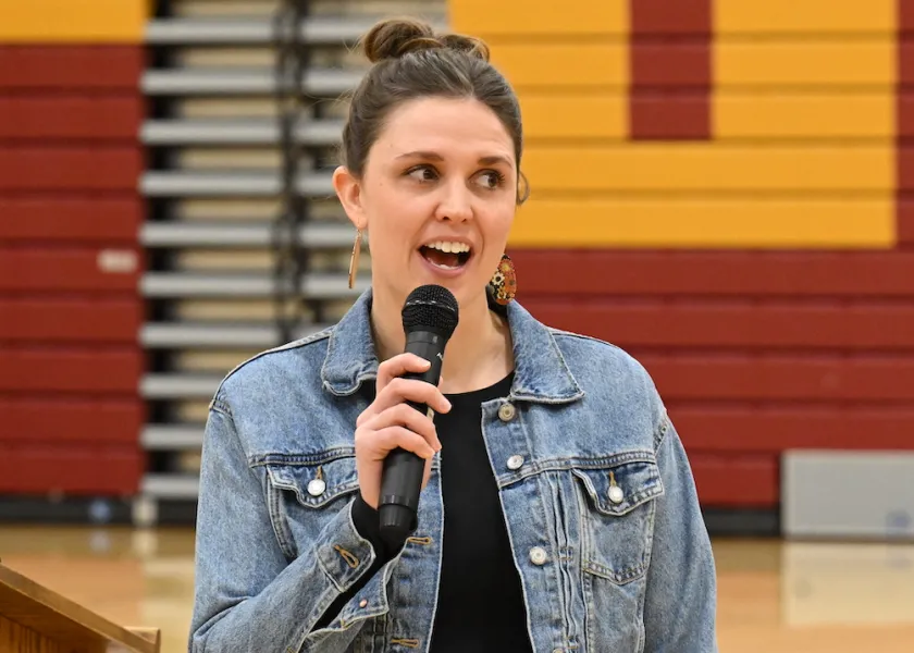 Katelyn Gorder, a family and consumer sciences teacher at Grafton High School and a 2015 线上赌博app graduate