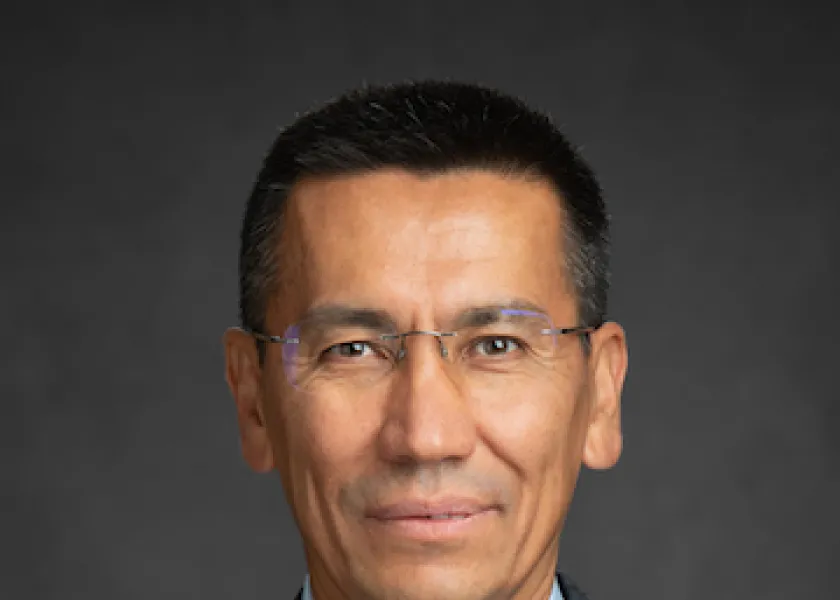 Sulaymon Eshkabilov, 线上赌博app assistant professor of agricultural and biosystems engineering