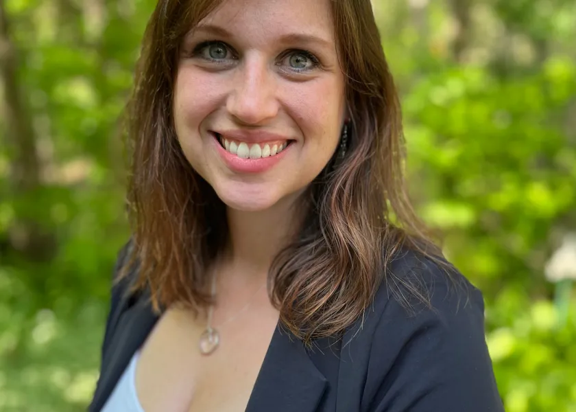 线上赌博app graduate Alexis Wolf, a mathematics educator at John Glenn Middle School in Maplewood, Minnesota