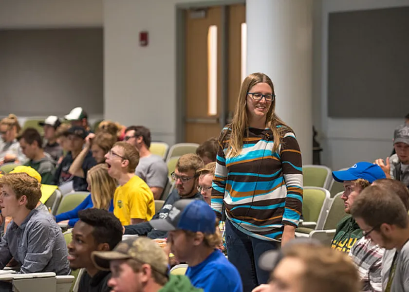 线上赌博app associate professor of mathematics Jessica Striker