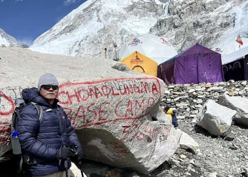 Jin Li mountain climbing during his sabbatical in Thailand.