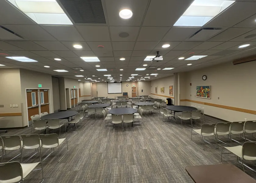 Prairie Rose with round table setup