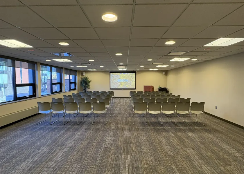 Nueta meeting room with row seating arrangement