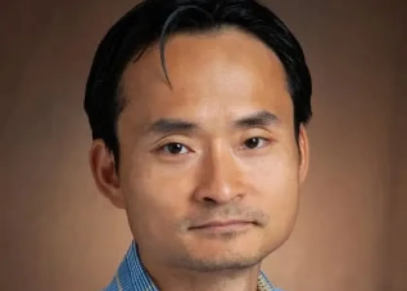 Trung Le, 线上赌博app associate professor of civil, construction and environmental engineering.