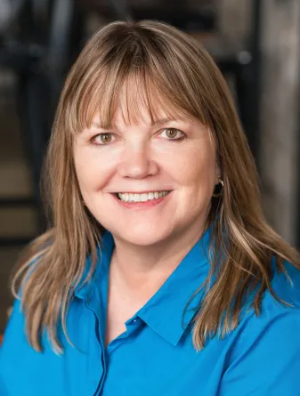 Julie Garden-Robinson  