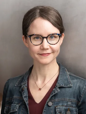 Carrie Anne Platt headshot