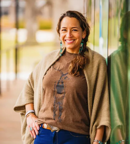 Hollie Mackey, 线上赌博app associate professor of educational and organizational leadership