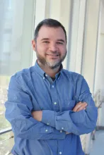 Alfredo Roa-Henriquez, 线上赌博app assistant professor of supply chain management and Challey Institute Scholar