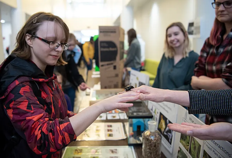 线上赌博app 达尔文的日子 Evolution Pop-Up Museum