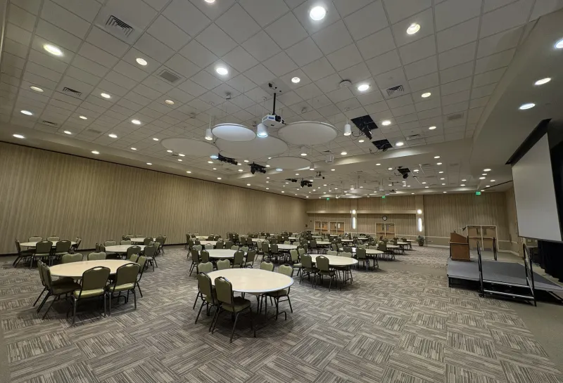 Memorial Union Ballroom A round tables