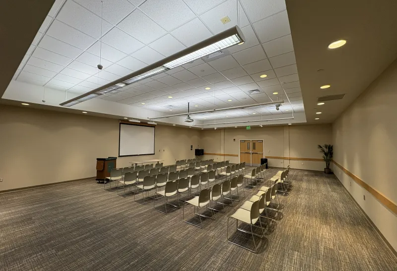 Sahnish room with row seating arrangement