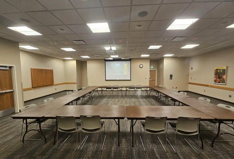 Prairie meeting room in open square arrangement