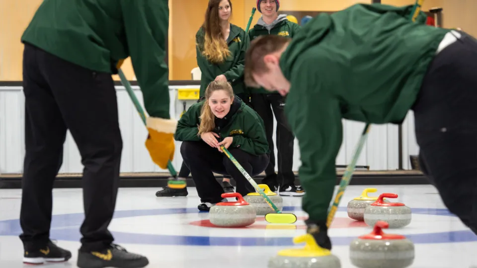 curling club